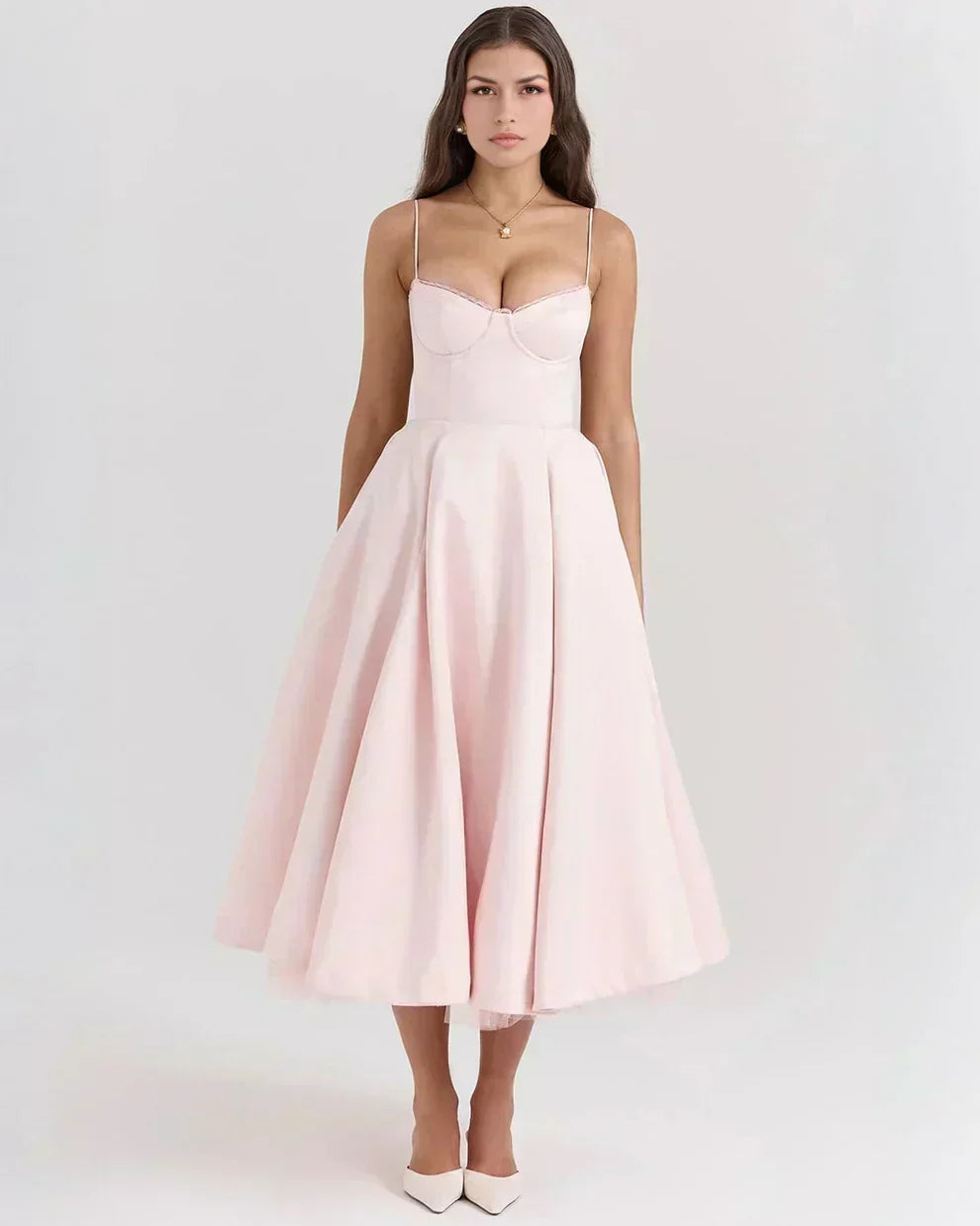 Ausgestelltes Abendkleid