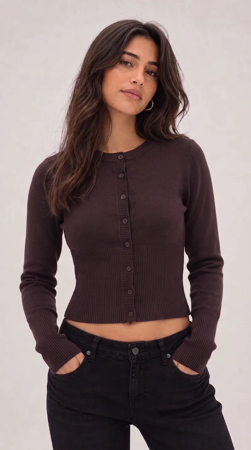 CROPPED STRICKJACKE